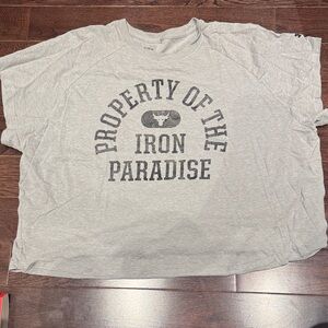 UNDER ARMOUD Gray Iron Paradise shirt